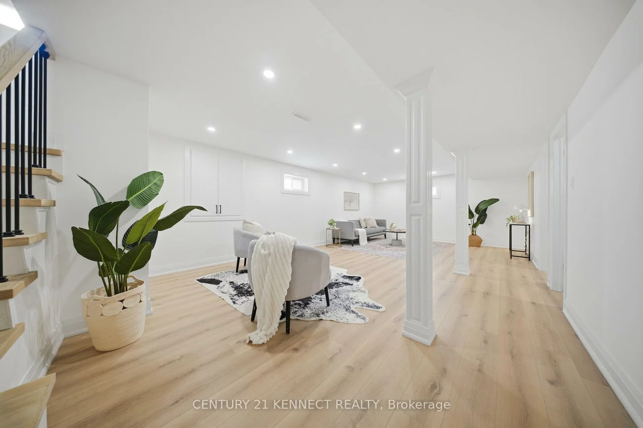 2121, Baynham, Cooksville, Mississauga