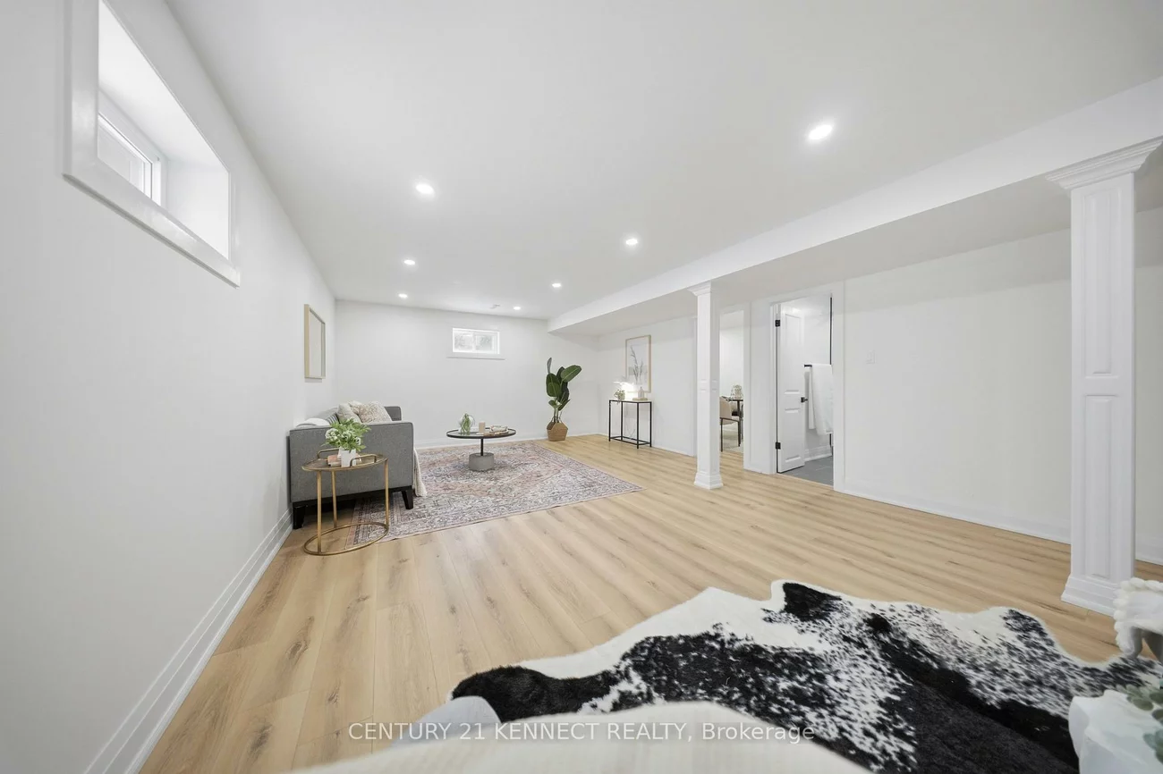 2121, Baynham, Cooksville, Mississauga