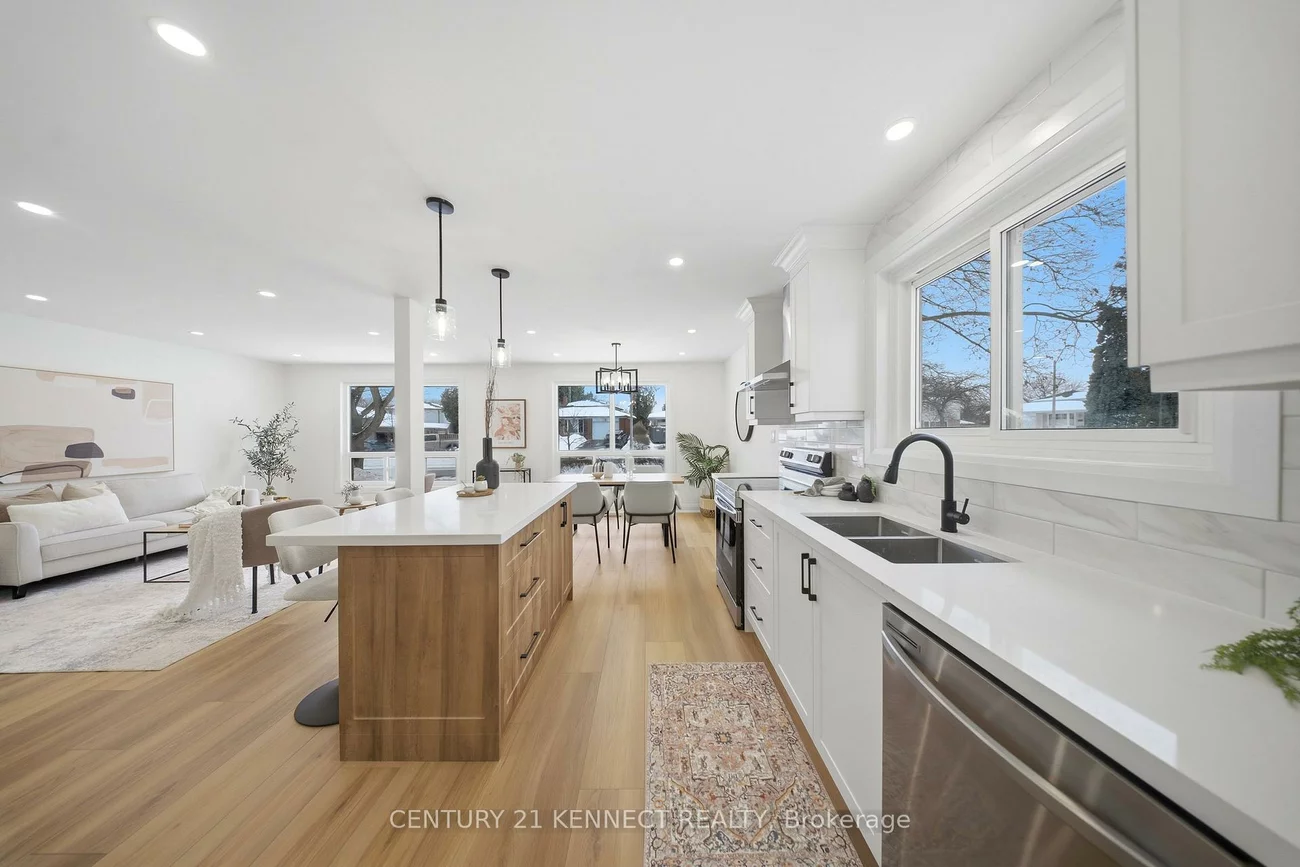 2121, Baynham, Cooksville, Mississauga