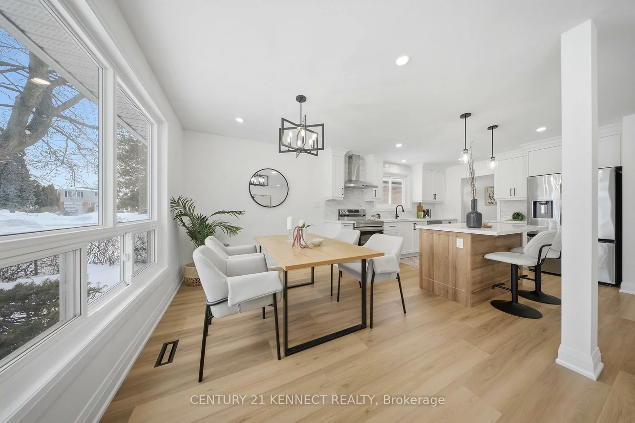 2121, Baynham, Cooksville, Mississauga