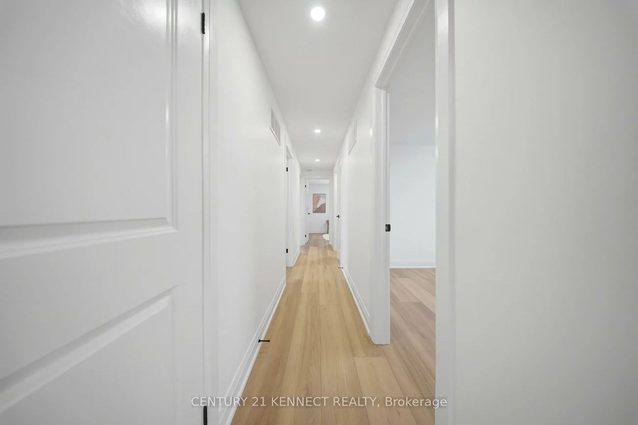 2121, Baynham, Cooksville, Mississauga