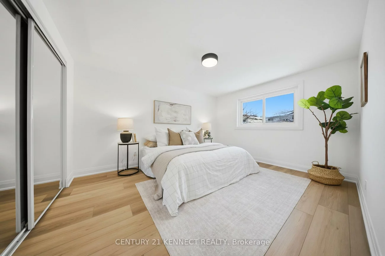 2121, Baynham, Cooksville, Mississauga