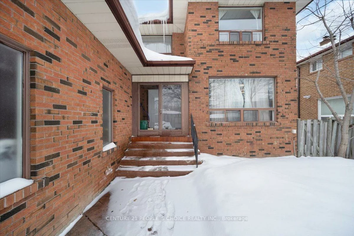 3431, Dorcas, Malton, Mississauga