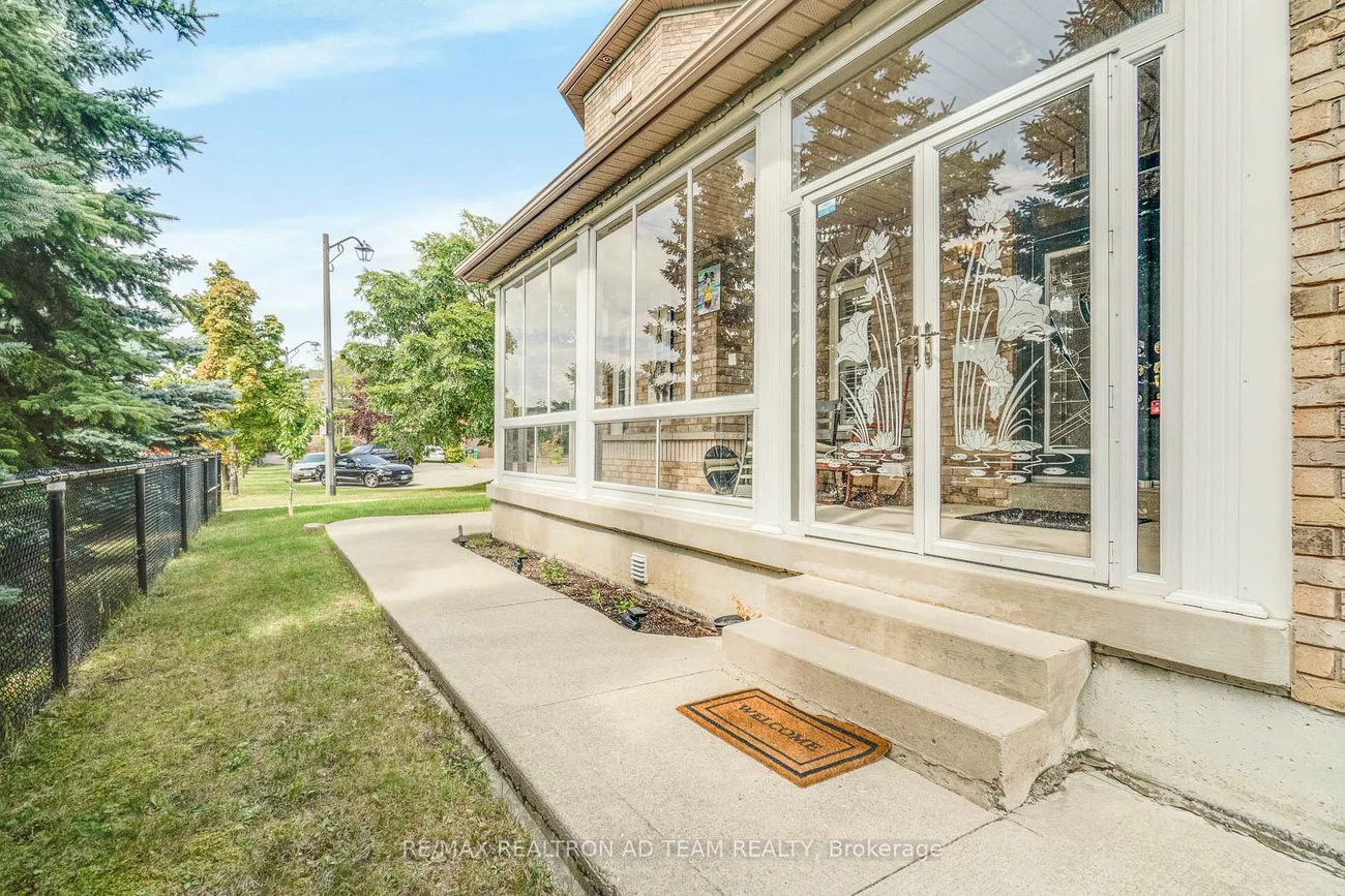 498, Tremblant, Meadowvale Village, Mississauga