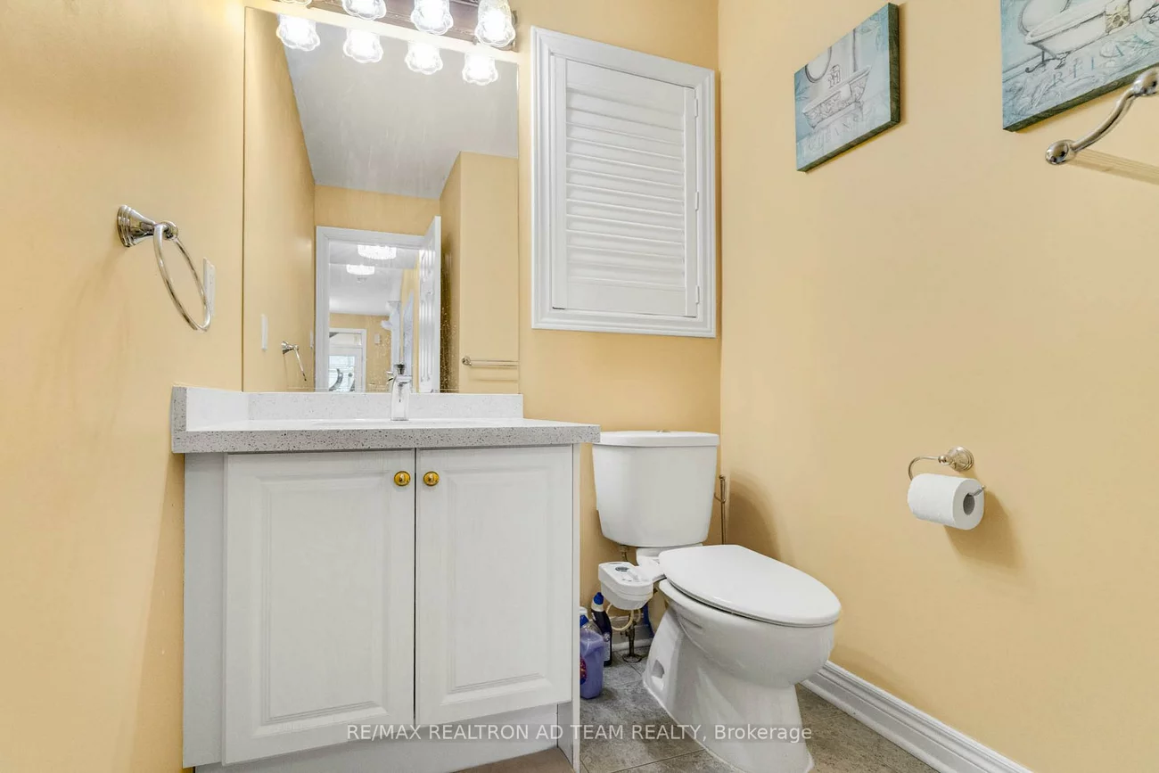 498, Tremblant, Meadowvale Village, Mississauga