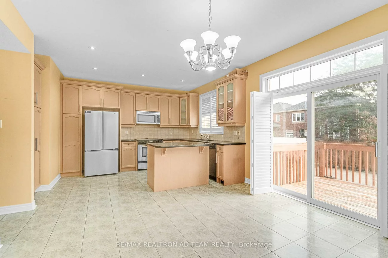 498, Tremblant, Meadowvale Village, Mississauga