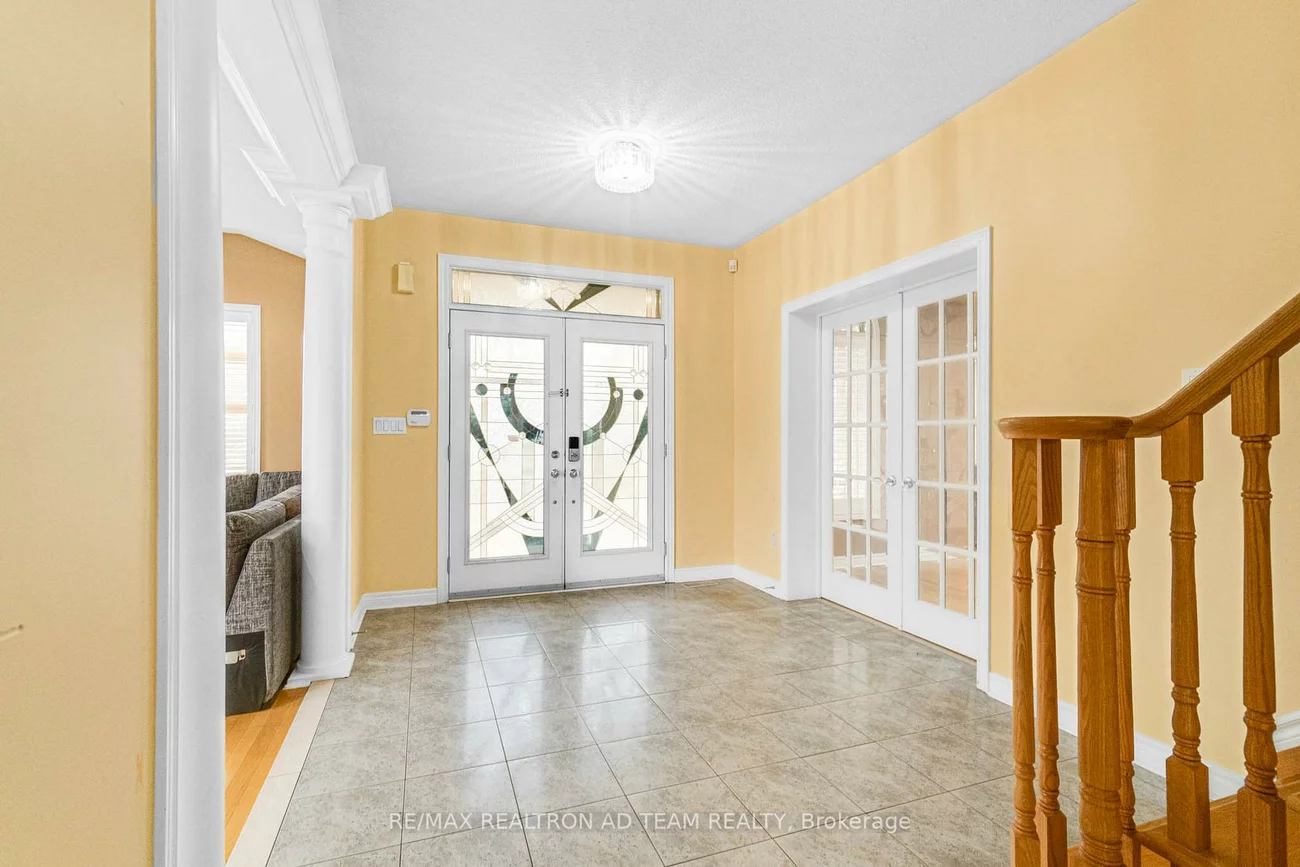 498, Tremblant, Meadowvale Village, Mississauga