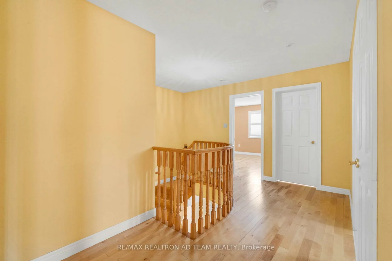 498, Tremblant, Meadowvale Village, Mississauga