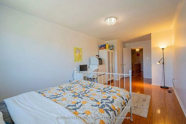 3873, Densbury, Lisgar, Mississauga