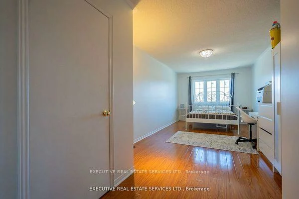 3873, Densbury, Lisgar, Mississauga