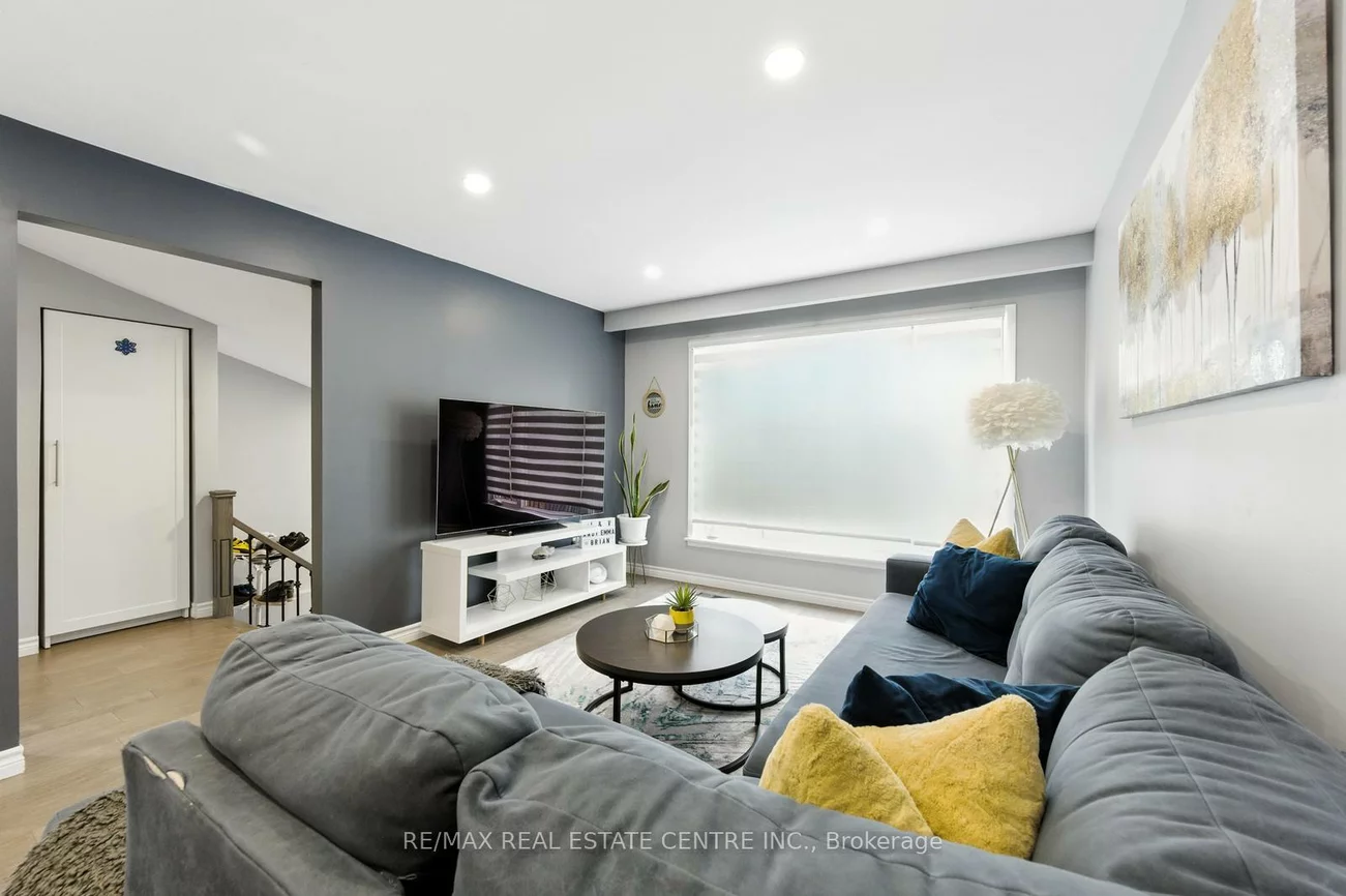 6423, Chaumont, Meadowvale, Mississauga