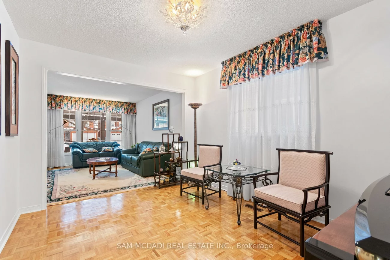 4461, Gladebrook, East Credit, Mississauga