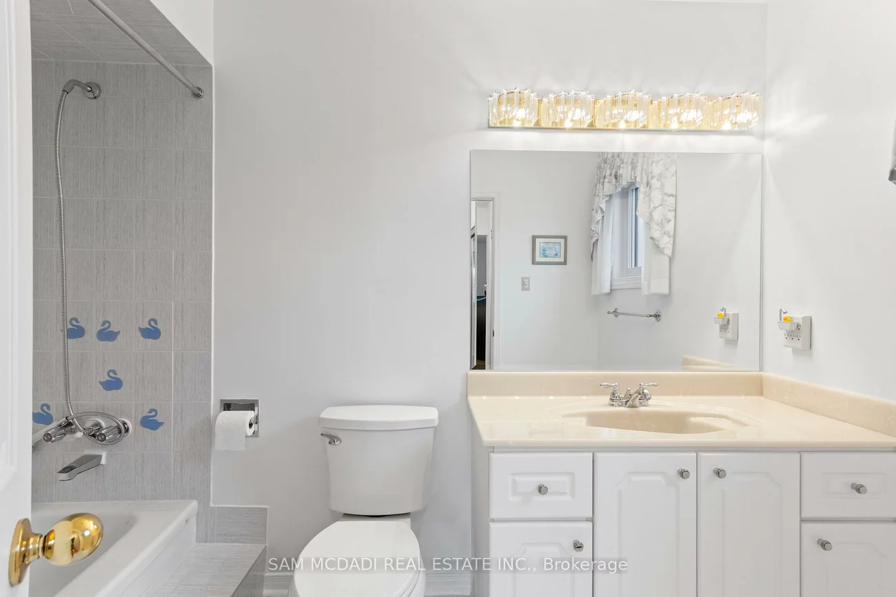 4461, Gladebrook, East Credit, Mississauga