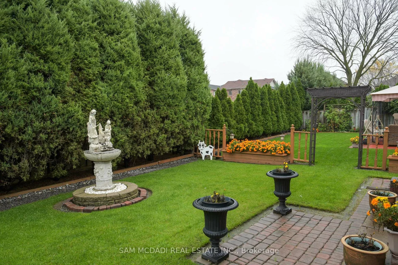 4461, Gladebrook, East Credit, Mississauga