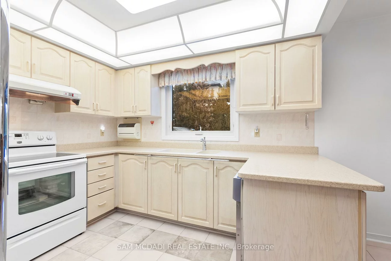 4461, Gladebrook, East Credit, Mississauga