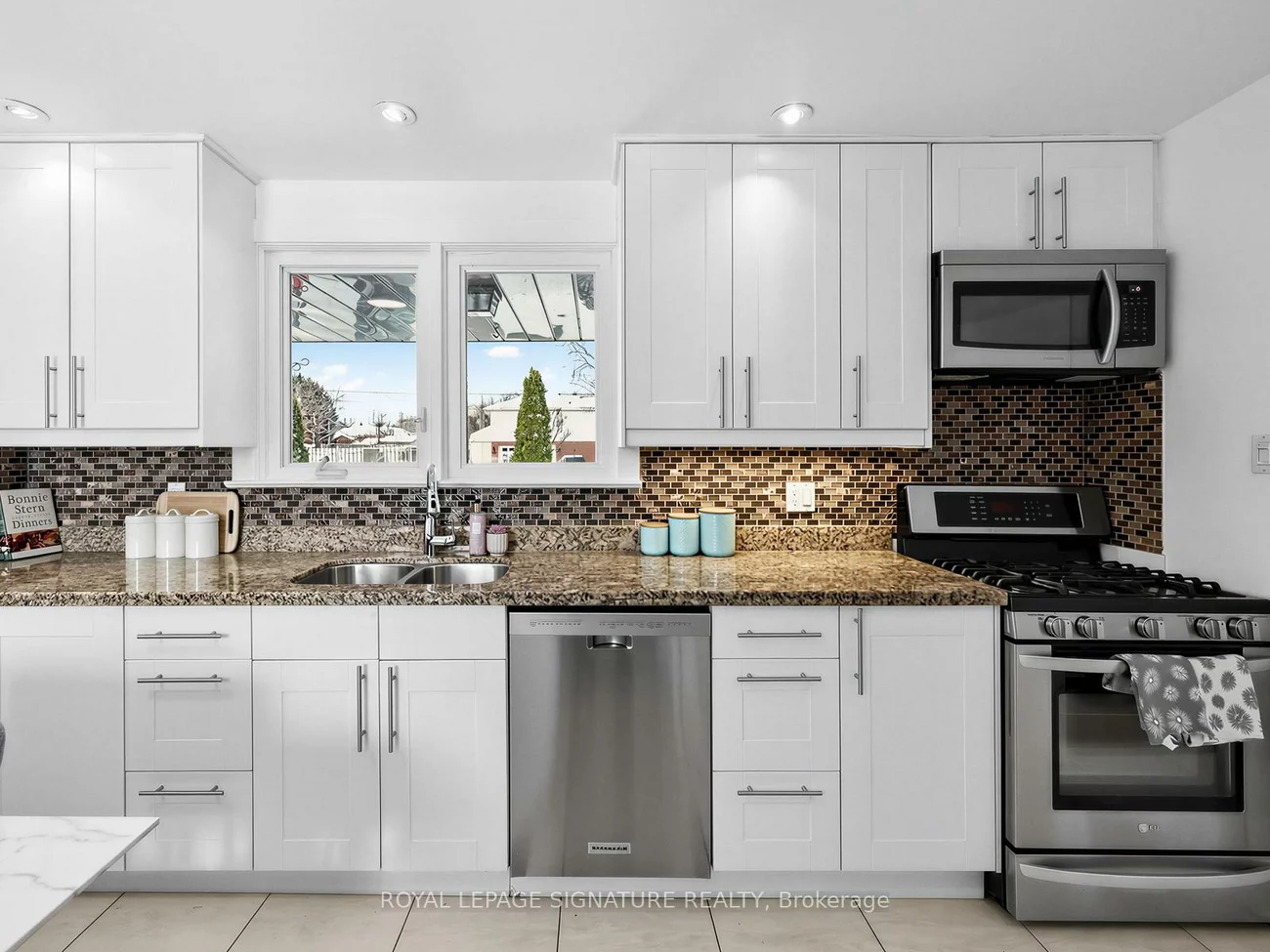 732, Melton, Lakeview, Mississauga