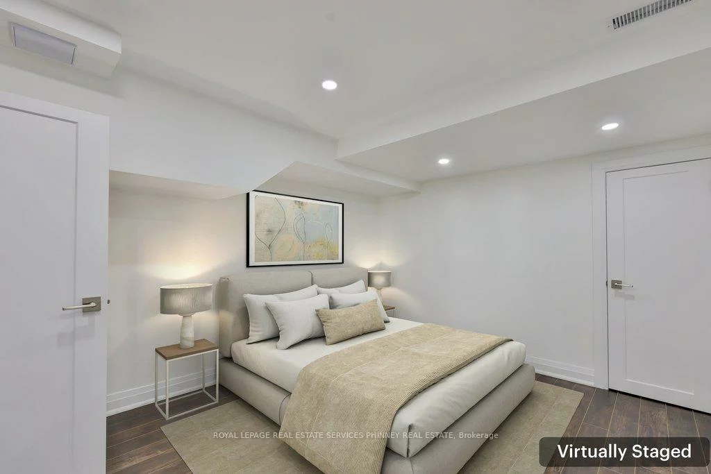 958, Irish Moss, Meadowvale Village, Mississauga