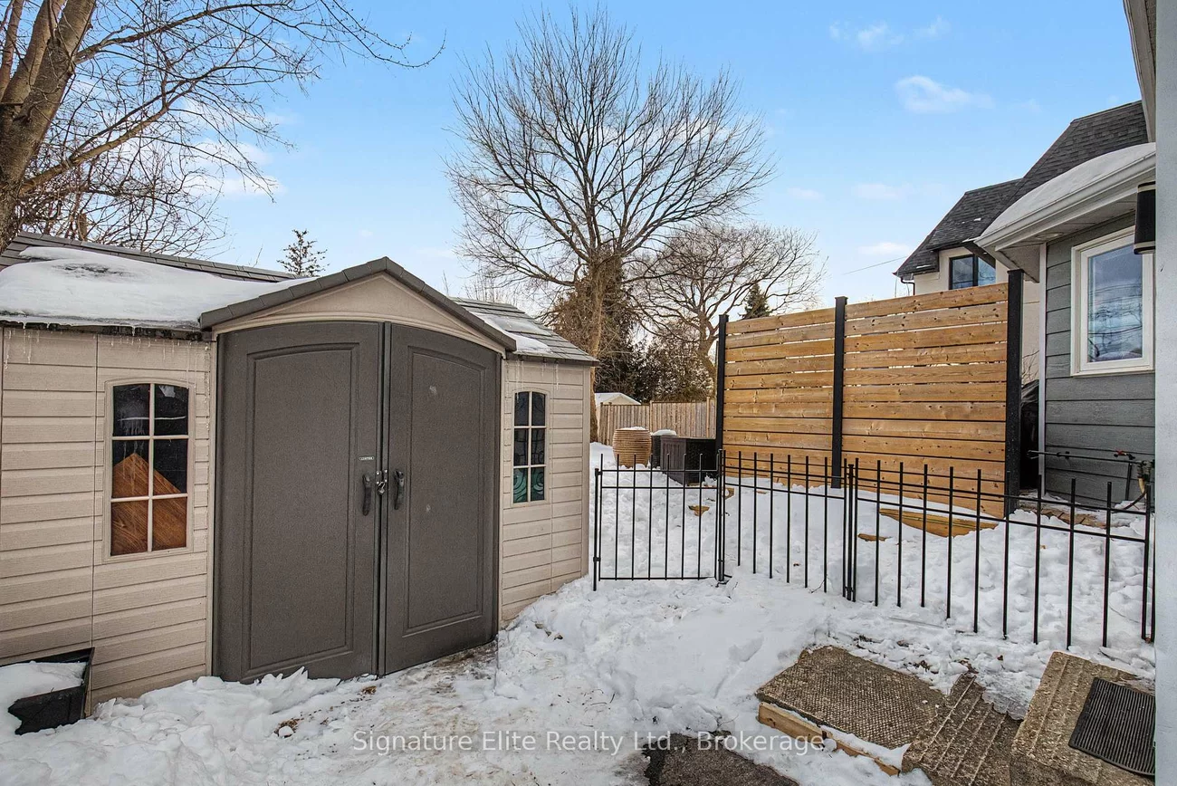 406, Niar, Mineola, Mississauga