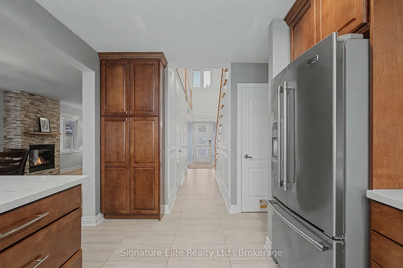 406, Niar, Mineola, Mississauga