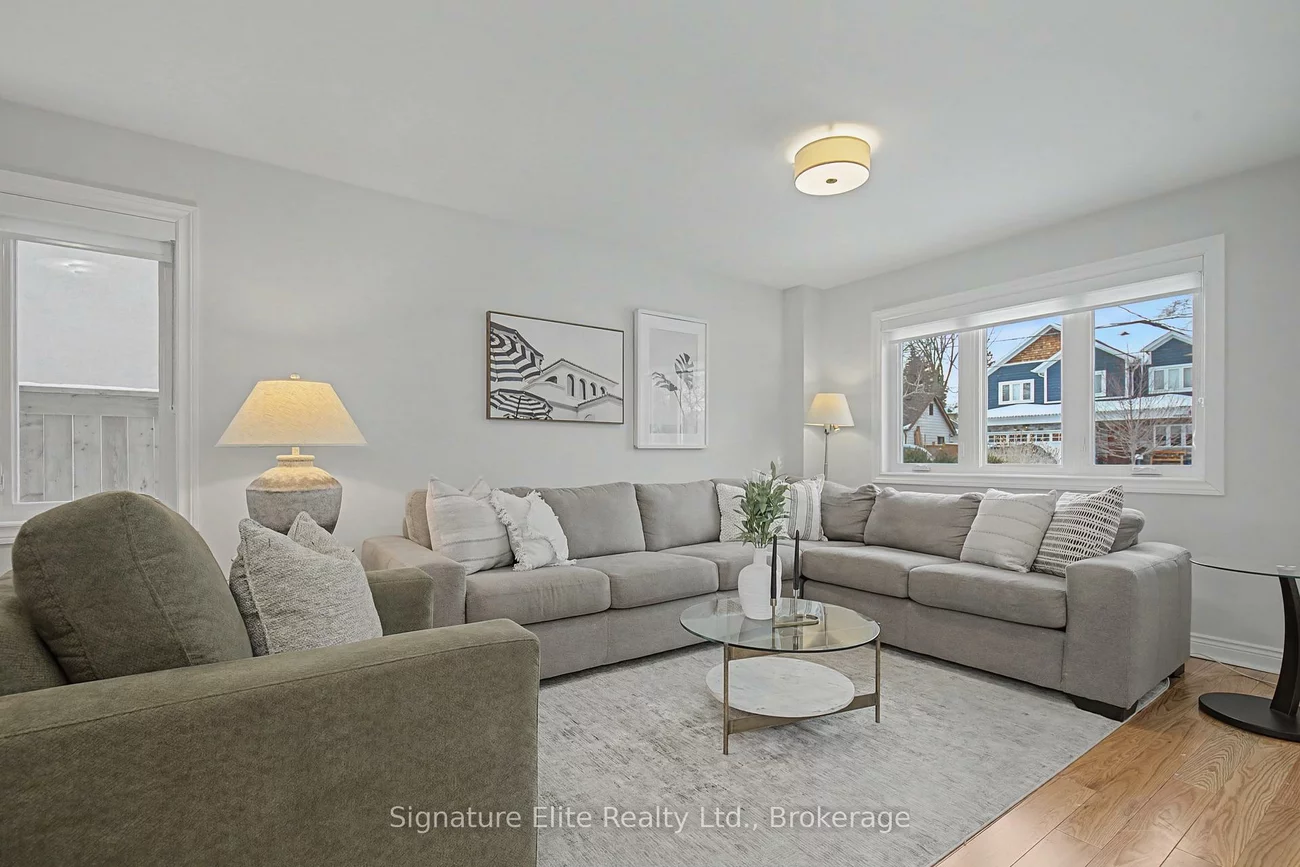 406, Niar, Mineola, Mississauga