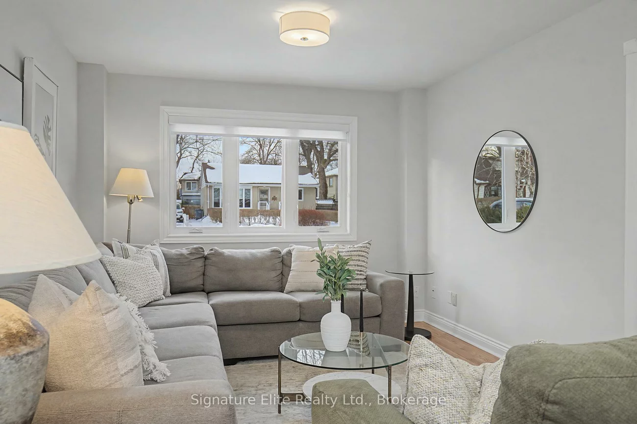 406, Niar, Mineola, Mississauga