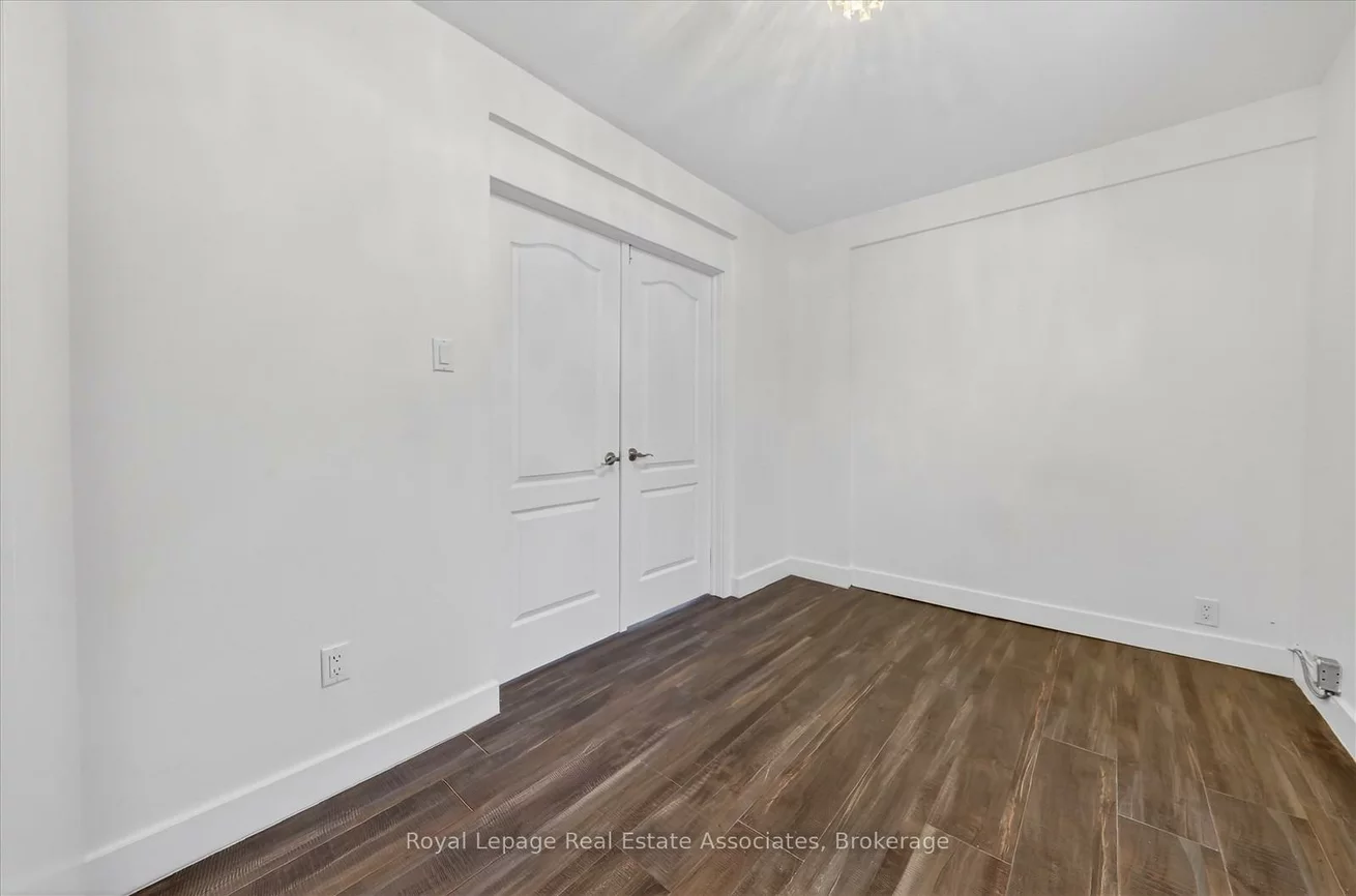 881, Lakeshore, Lakeview, Mississauga