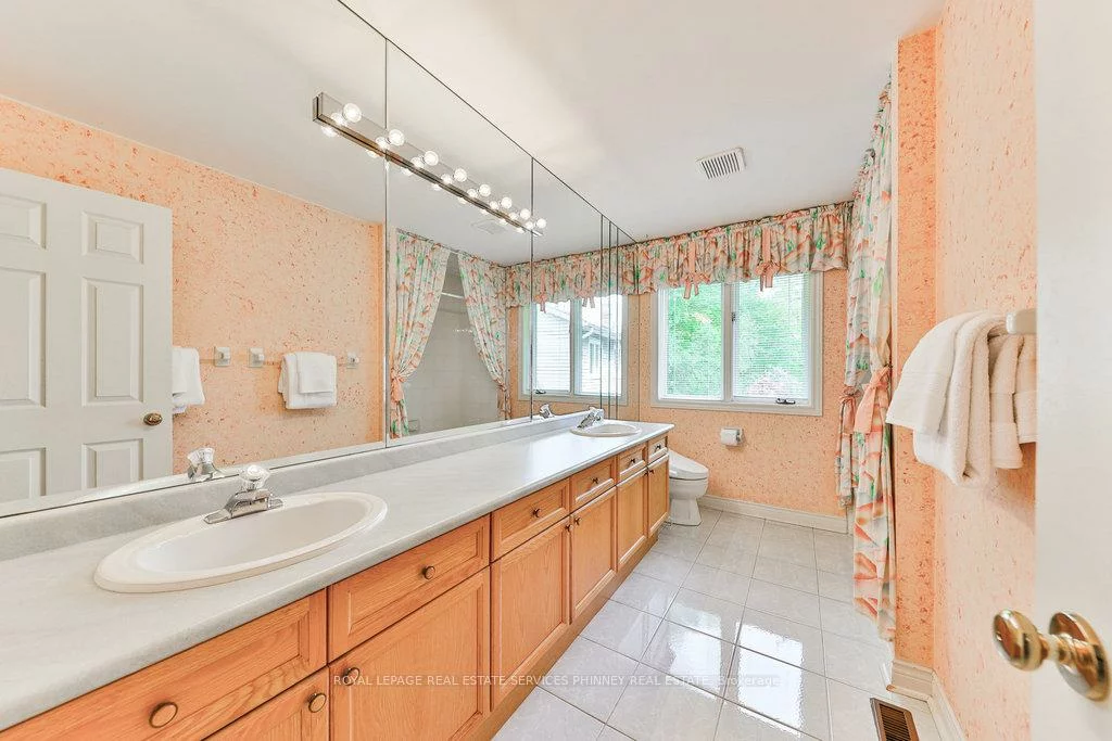 3952, Rolling Valley, Erin Mills, Mississauga