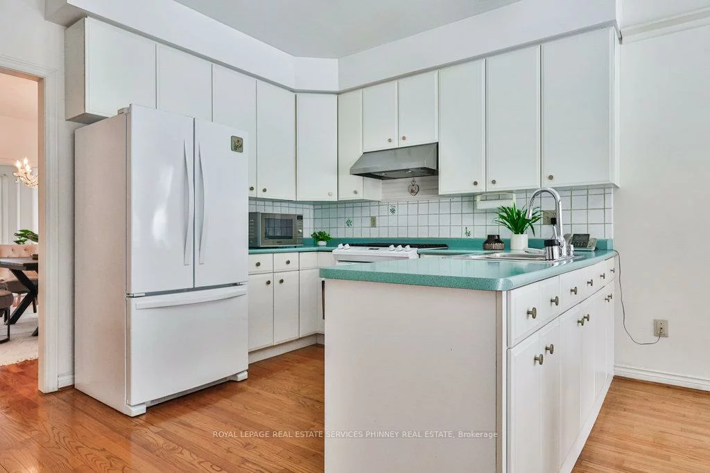 3952, Rolling Valley, Erin Mills, Mississauga