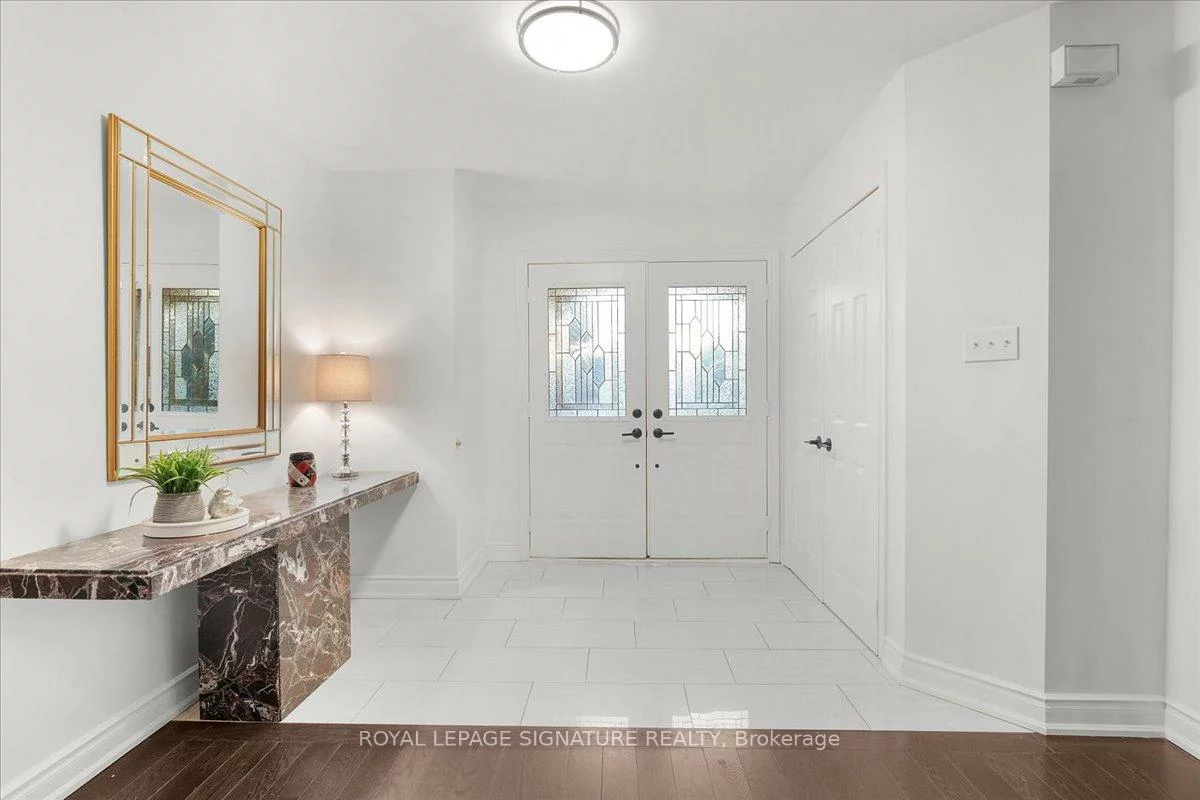 1093, Senlac, East Credit, Mississauga