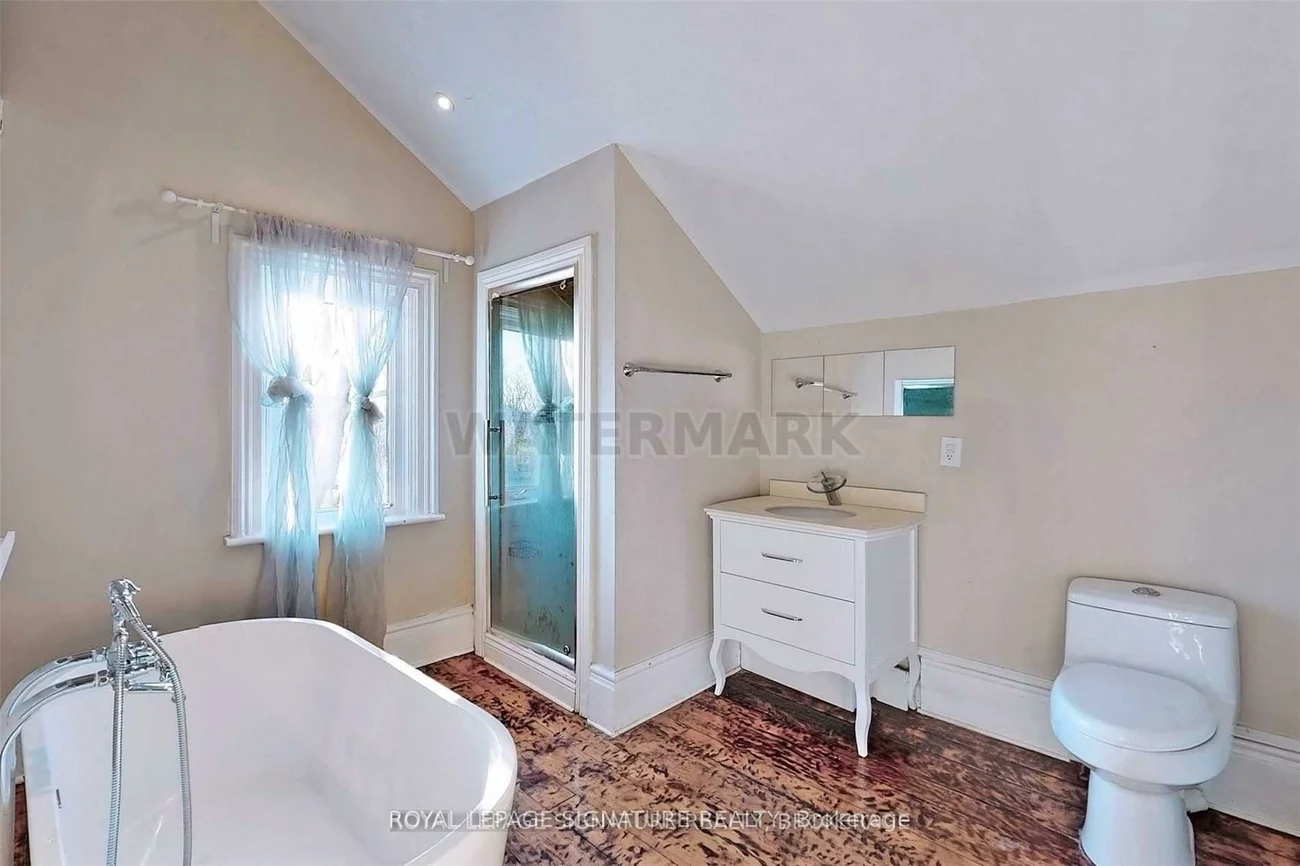 362A, Queen, Streetsville, Mississauga