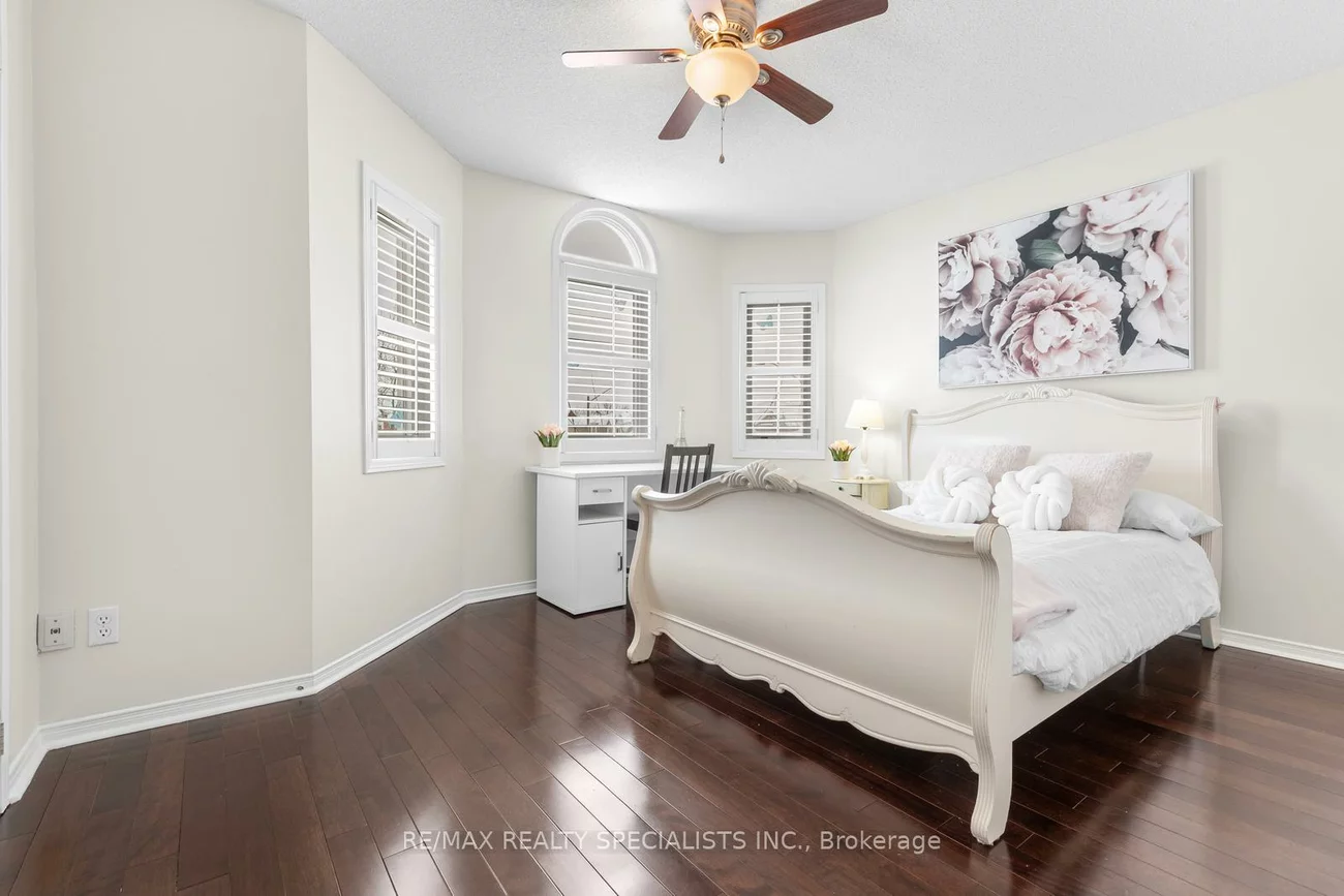 7202, Black Walnut, Lisgar, Mississauga