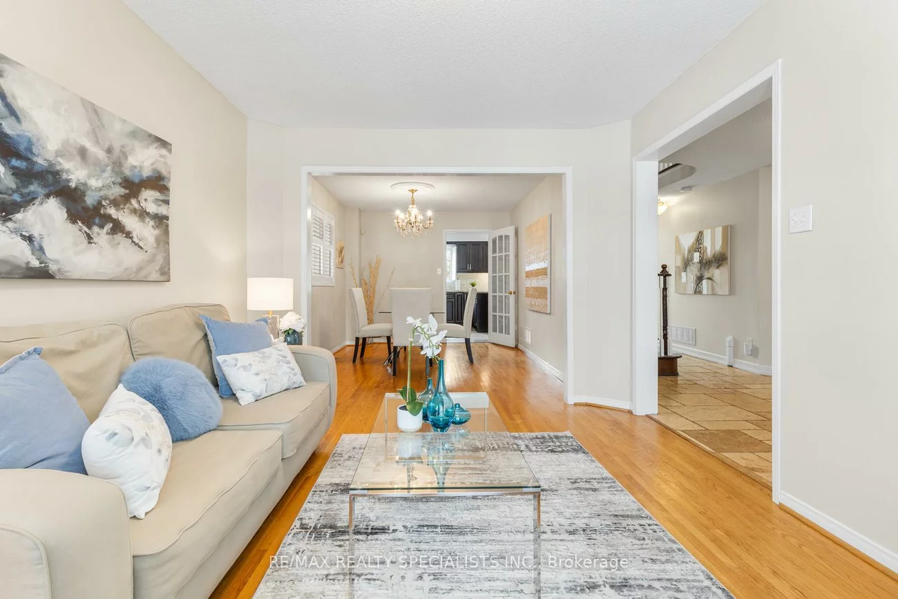 7202, Black Walnut, Lisgar, Mississauga