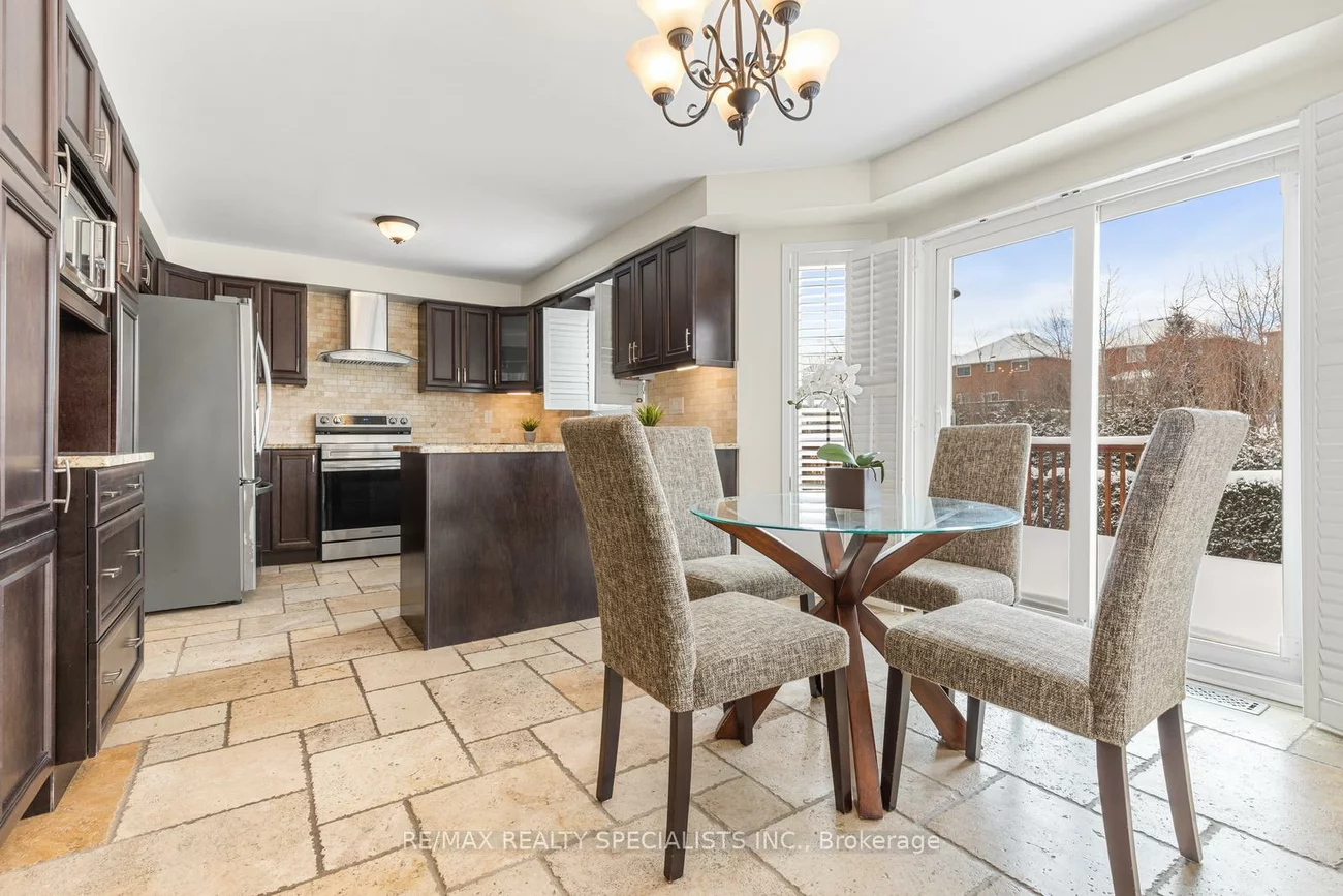 7202, Black Walnut, Lisgar, Mississauga