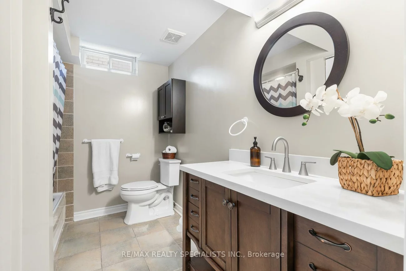 7202, Black Walnut, Lisgar, Mississauga