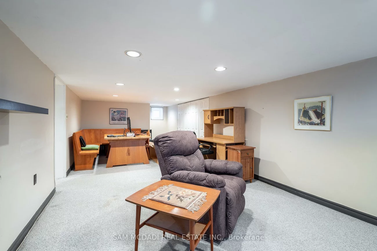 11, Brant, Port Credit, Mississauga