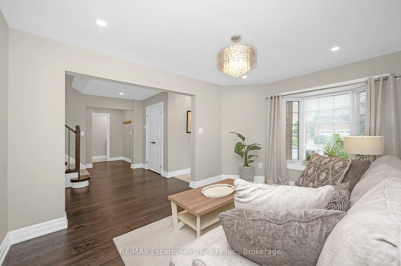 357, Nahani, Hurontario, Mississauga