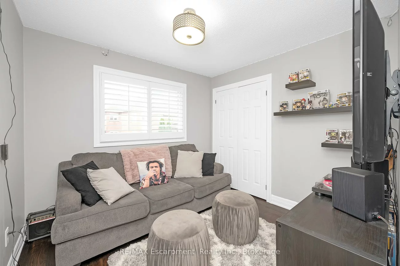 357, Nahani, Hurontario, Mississauga