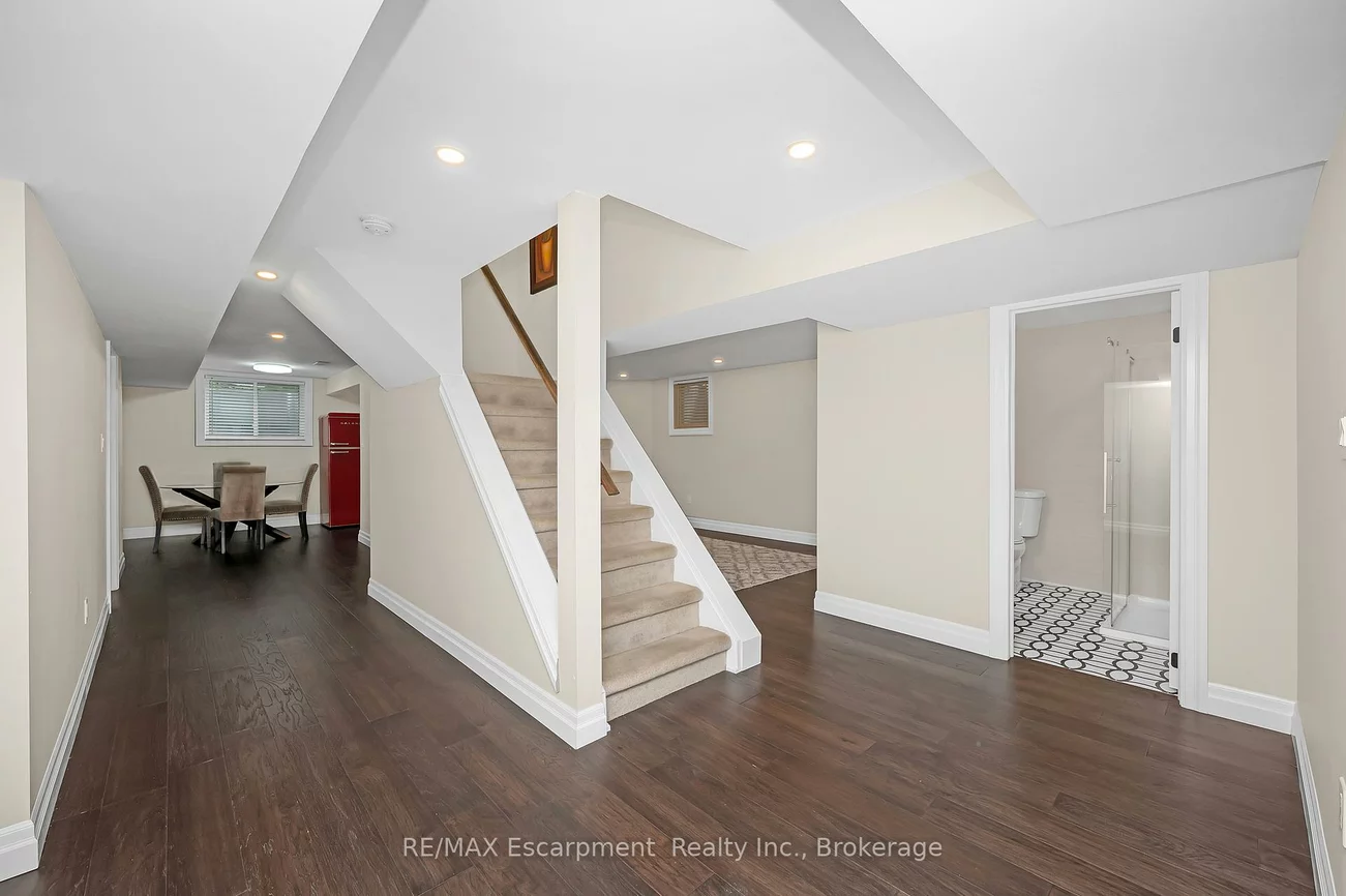 357, Nahani, Hurontario, Mississauga