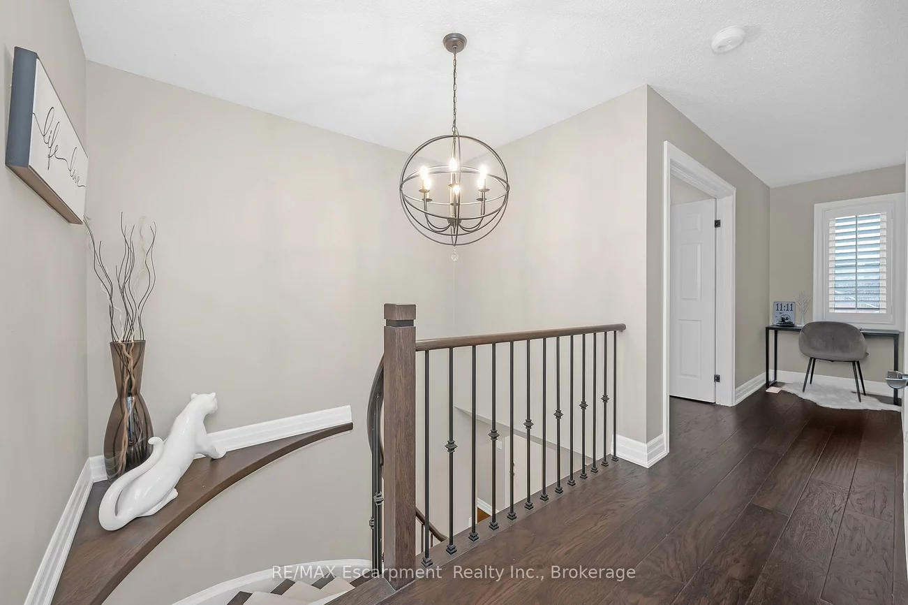 357, Nahani, Hurontario, Mississauga