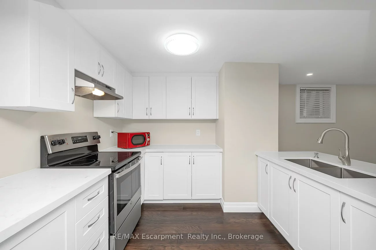 357, Nahani, Hurontario, Mississauga