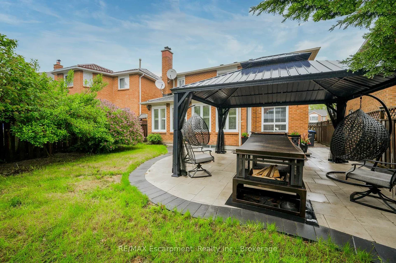 357, Nahani, Hurontario, Mississauga