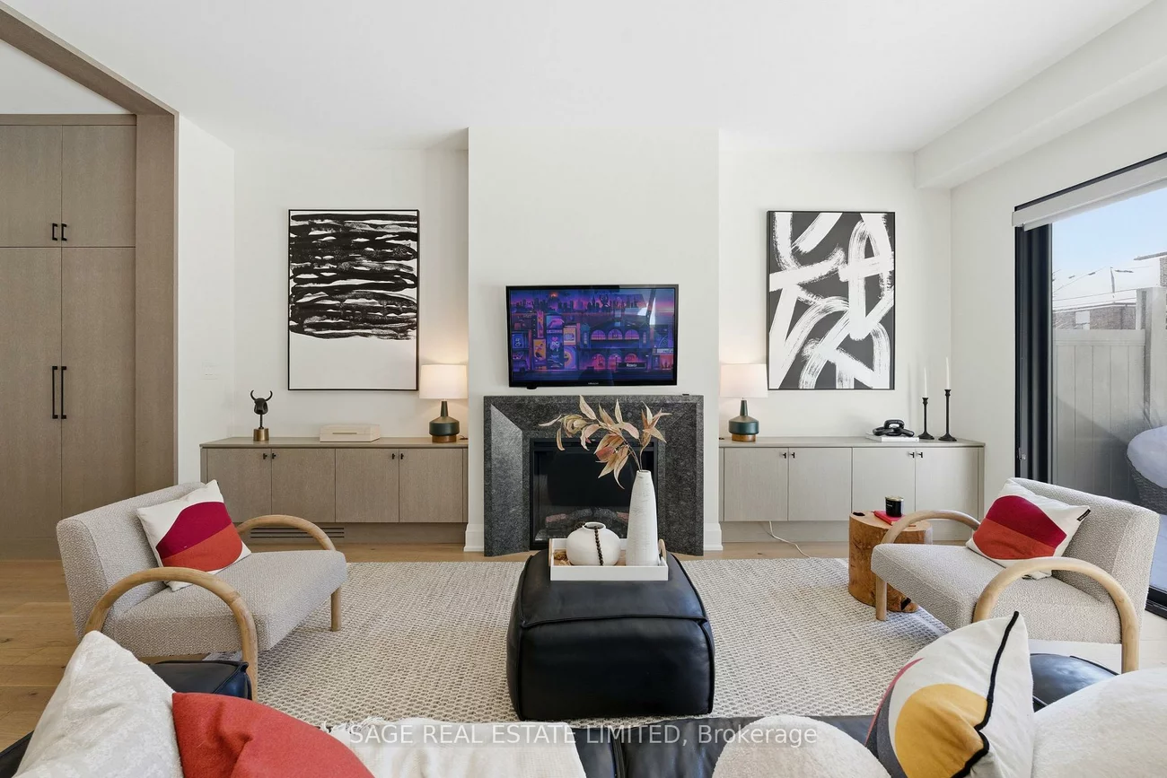 10, Brant, Port Credit, Mississauga