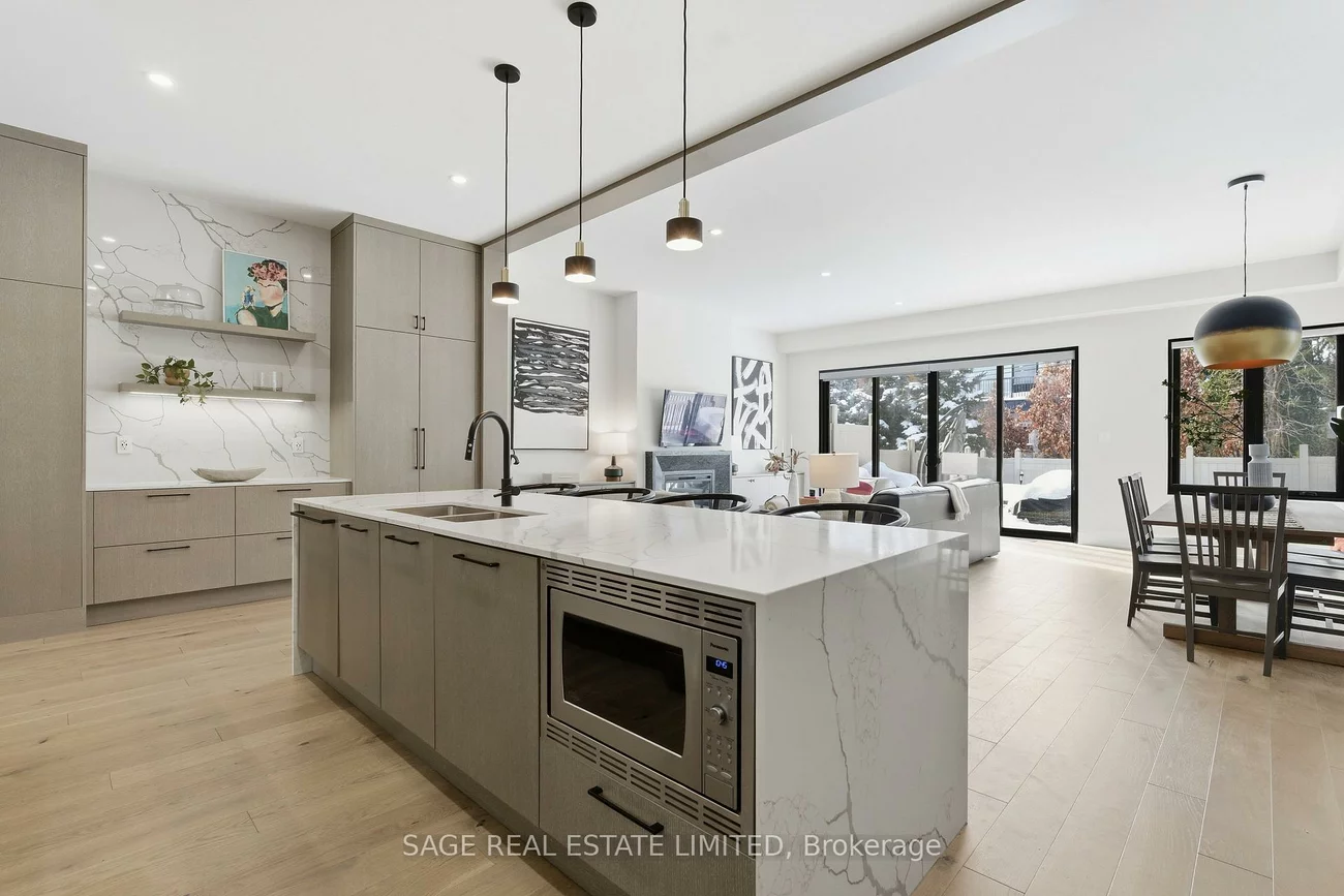 10, Brant, Port Credit, Mississauga