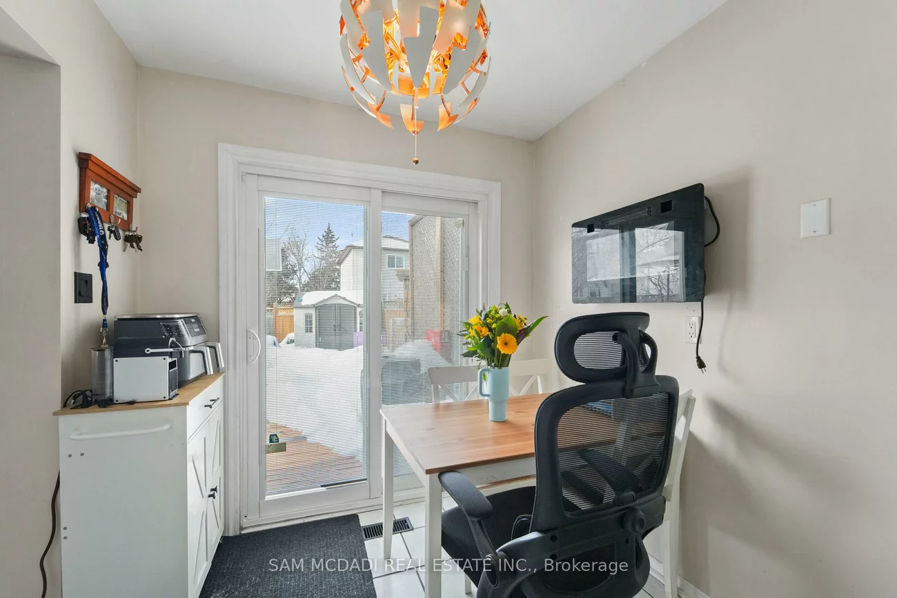 3382, Nighthawk, Lisgar, Mississauga