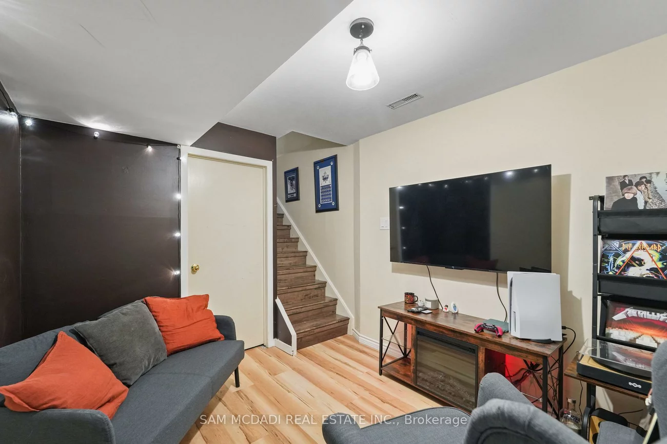 3382, Nighthawk, Lisgar, Mississauga