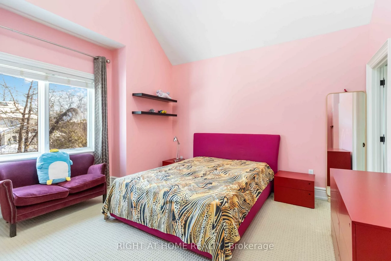 25, Oakwood, Port Credit, Mississauga