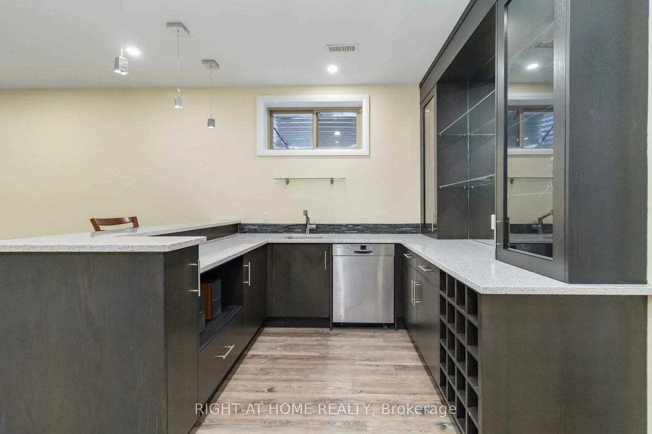 25, Oakwood, Port Credit, Mississauga