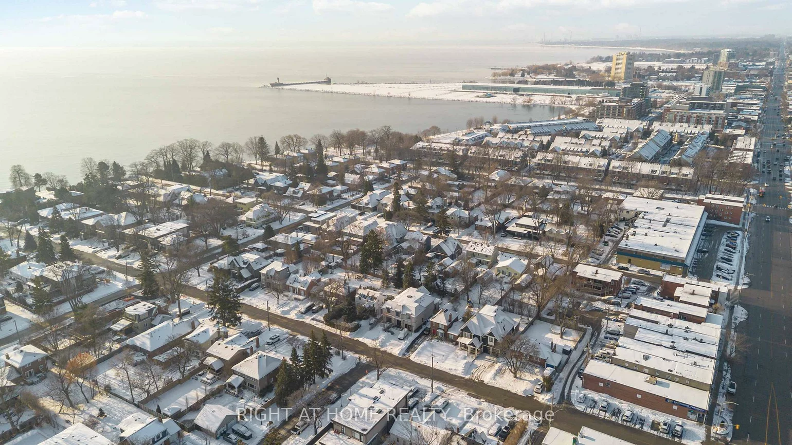 25, Oakwood, Port Credit, Mississauga