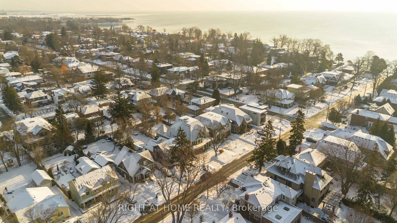 25, Oakwood, Port Credit, Mississauga