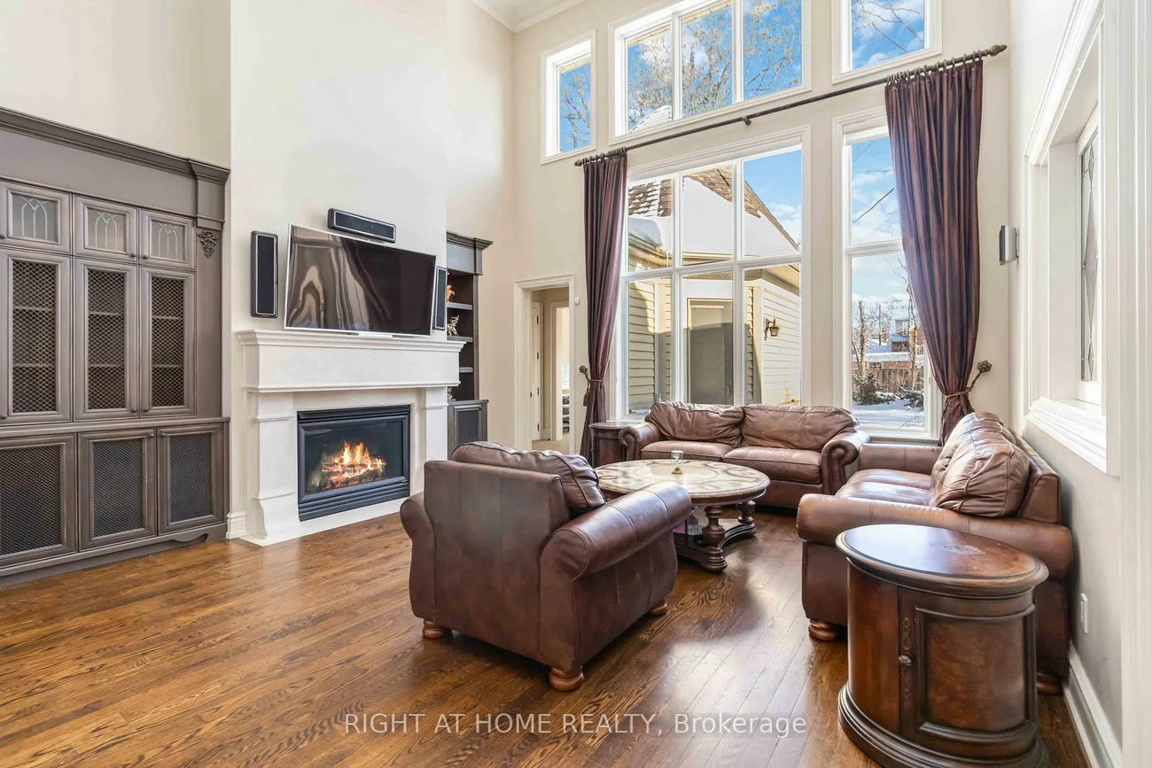 25, Oakwood, Port Credit, Mississauga